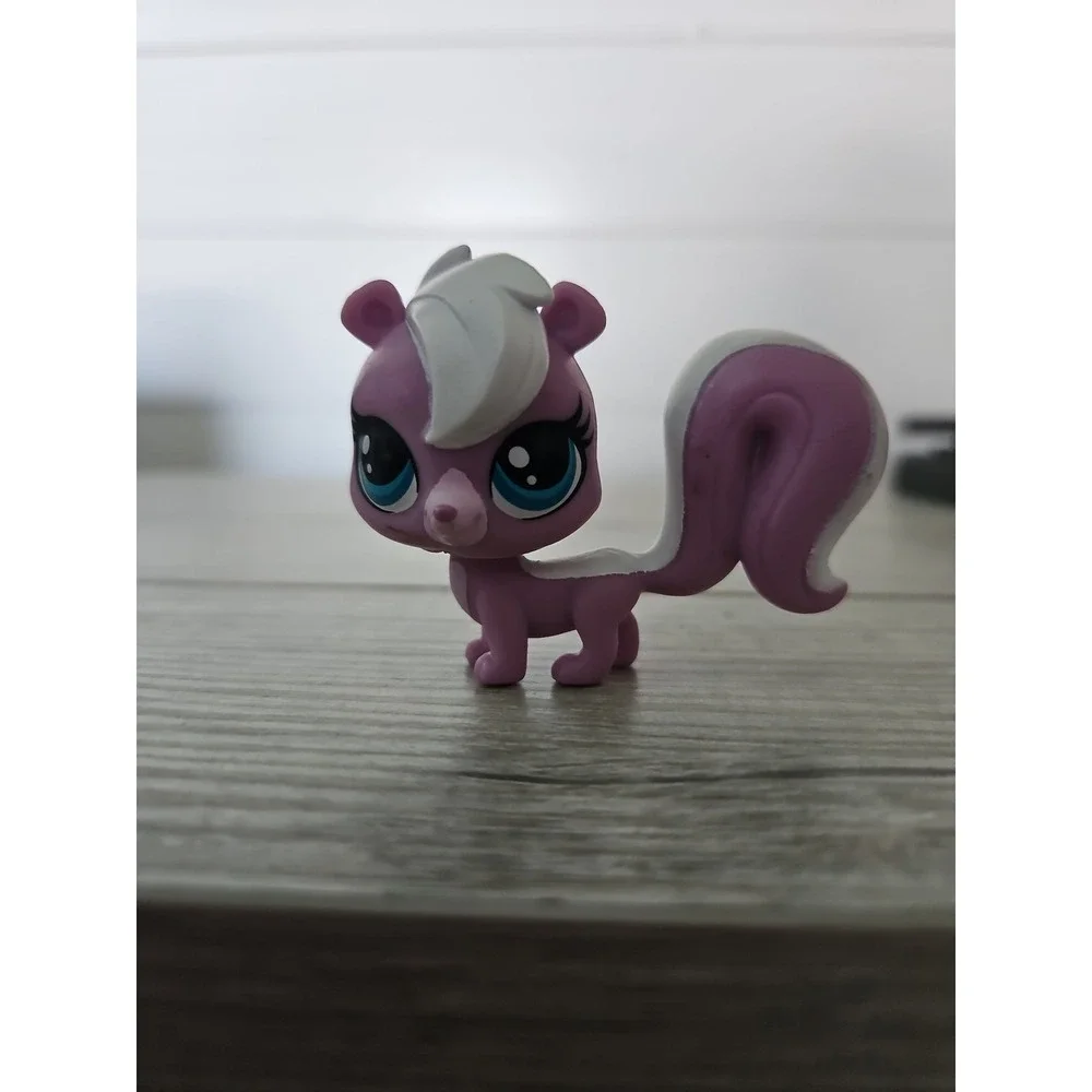 Littlest Pet Shop species skunk